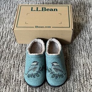 L.L. Bean Women’s Daybreak Scuffs, Motif